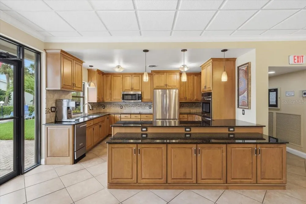 1332 PASADENA AVENUE S #102 South Pasadena, FL 33707