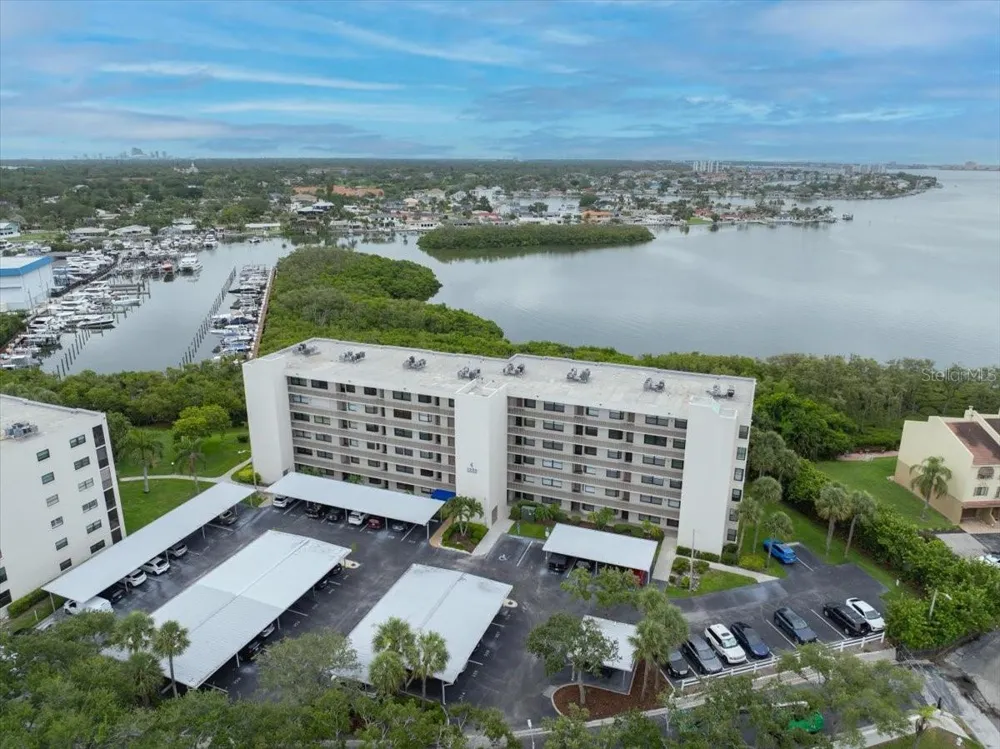 1332 PASADENA AVENUE S #102 South Pasadena, FL 33707