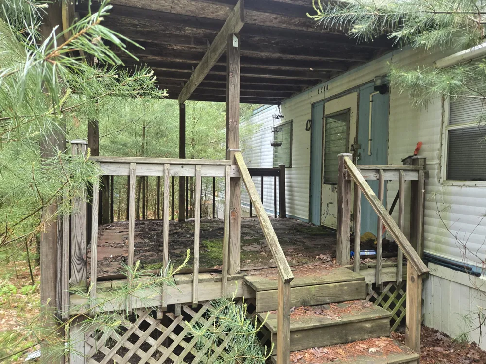 2709 S Jenny Circle Baldwin, MI 49304