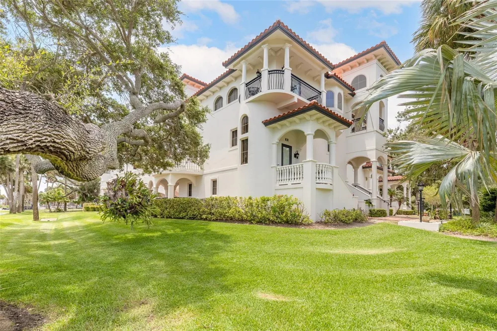 5090 RIVERSIDE DRIVE #103 Port Orange, FL 32127
