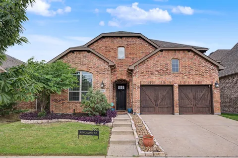 605 Fenceline Drive