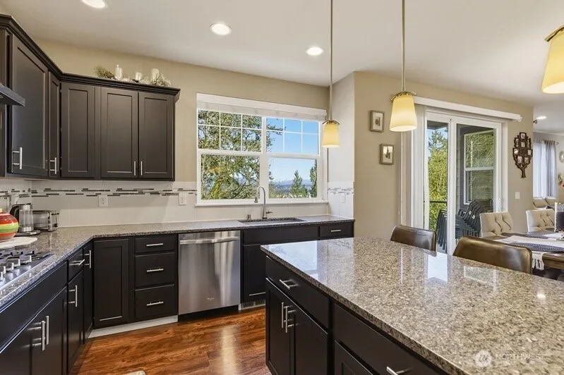 33852 56th Place S Auburn, WA 98001