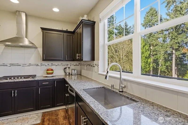 33852 56th Place S Auburn, WA 98001