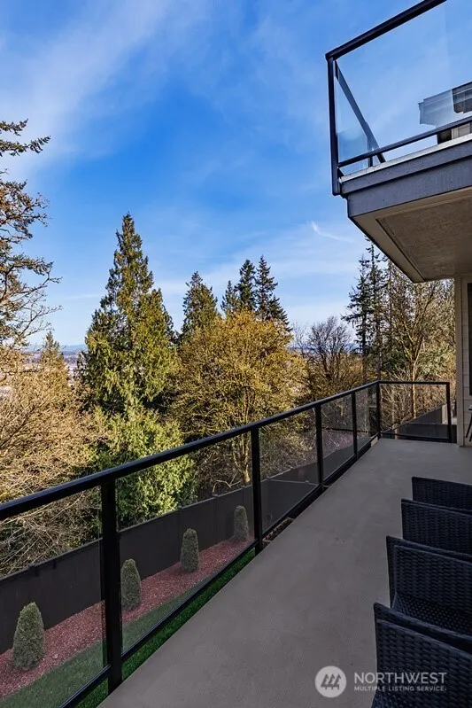 33852 56th Place S Auburn, WA 98001