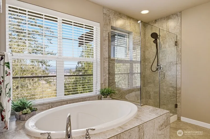 33852 56th Place S Auburn, WA 98001