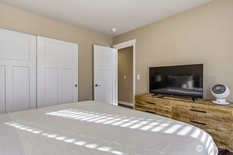 33852 56th Place S Auburn, WA 98001
