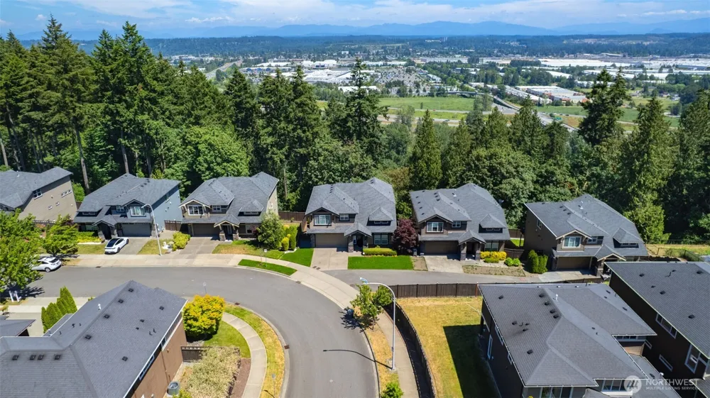 33852 56th Place S Auburn, WA 98001