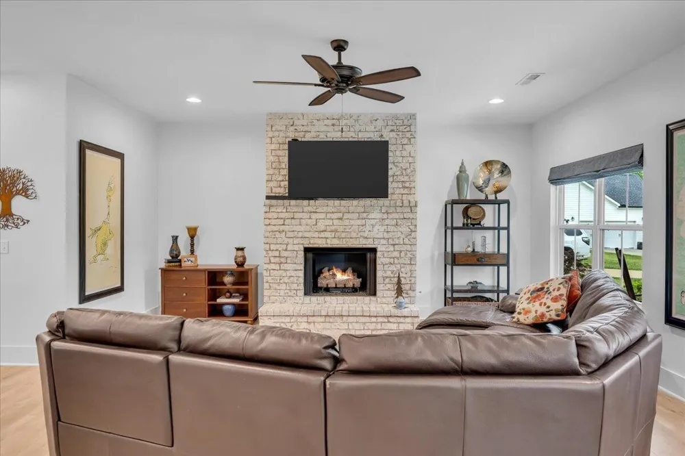 2564 Raulston Falls Road Jasper, TN 37347