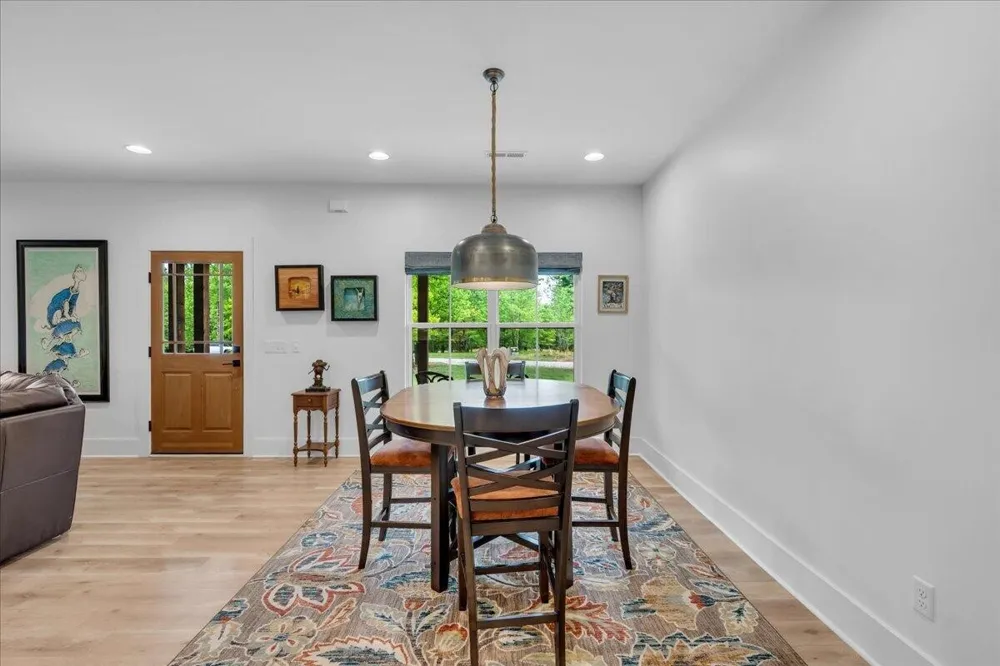 2564 Raulston Falls Road Jasper, TN 37347