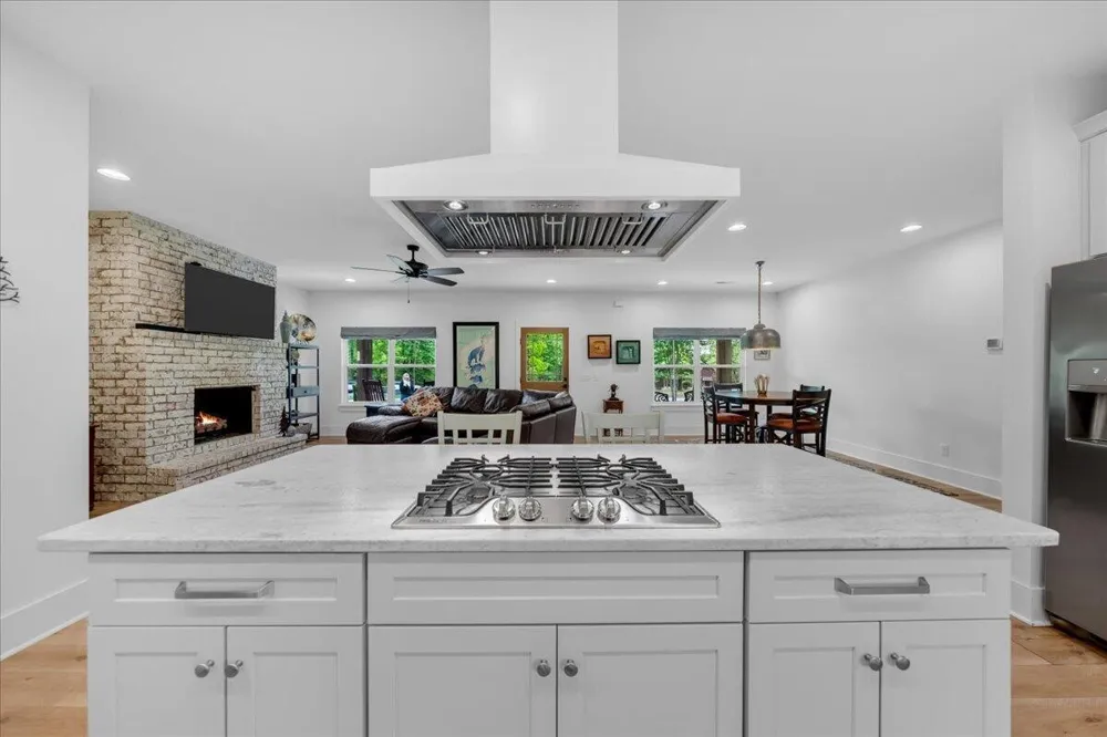2564 Raulston Falls Road Jasper, TN 37347