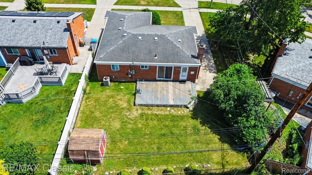 1842 Chaucer Avenue Madison Heights City, MI 48071
