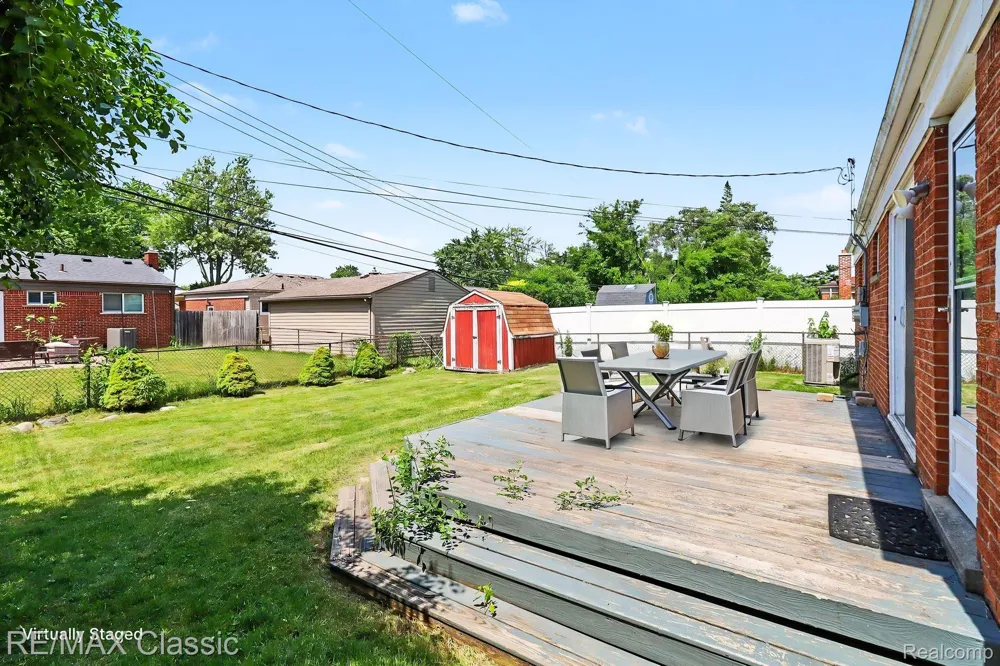 1842 Chaucer Avenue Madison Heights City, MI 48071
