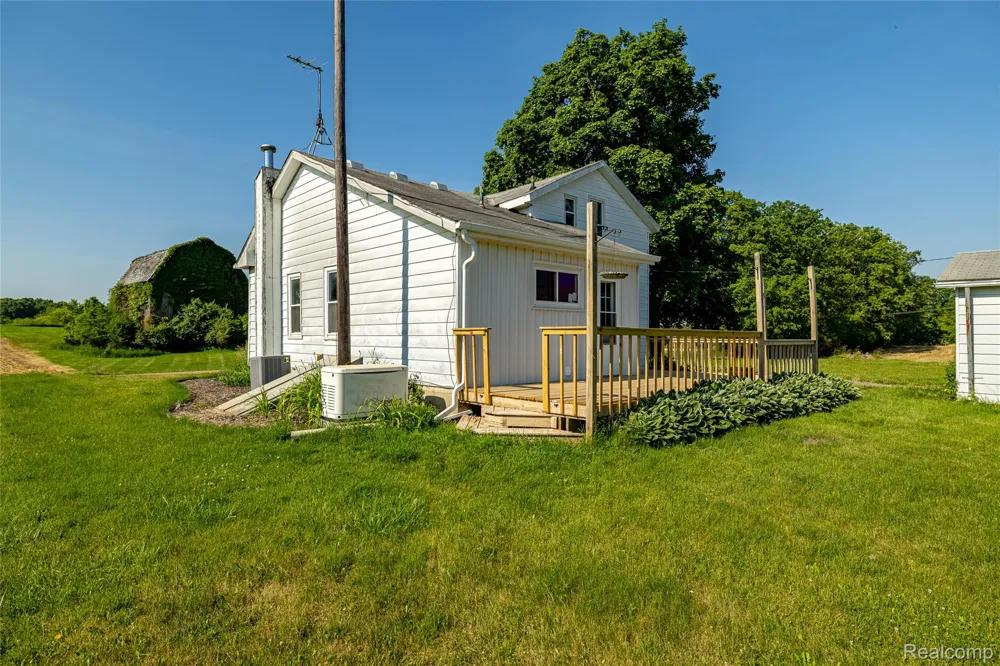 2851 Dancer Road Lima Township, MI 48130