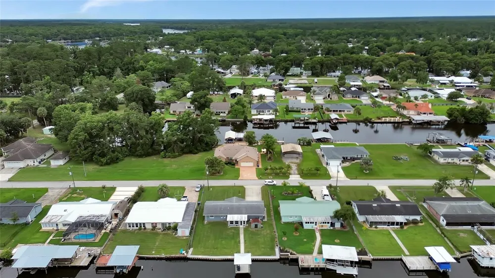 1610 JUNO TRAIL Astor, FL 32102