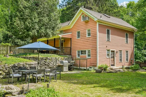 456 Saddle River Road