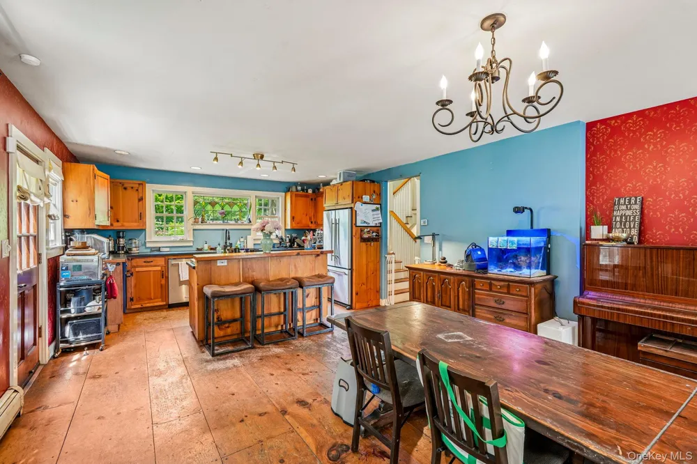 456 Saddle River Road Airmont, NY 10952