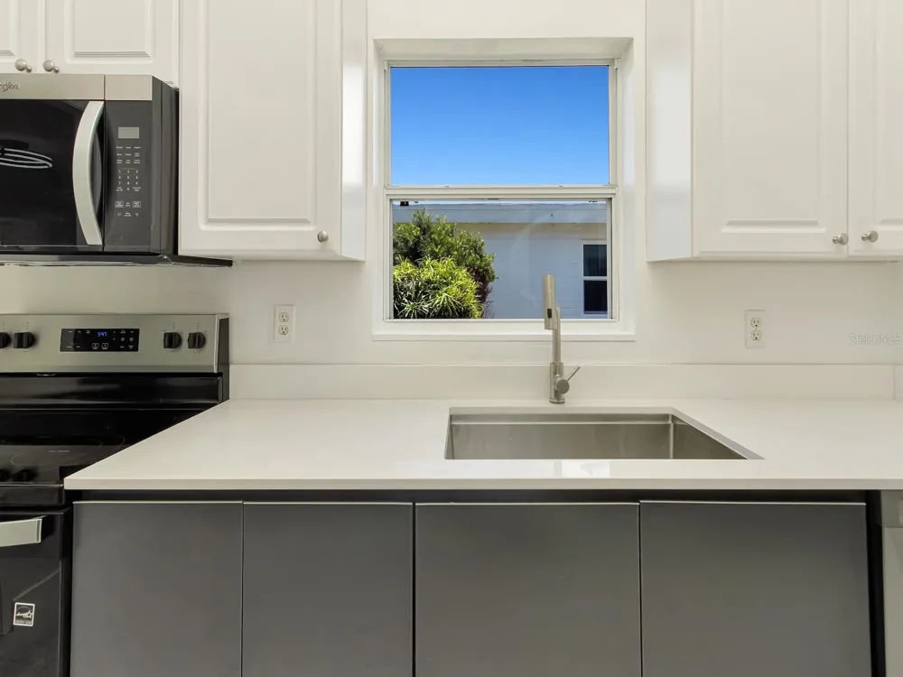 342 BOYLSTON AVENUE Daytona Beach, FL 32118
