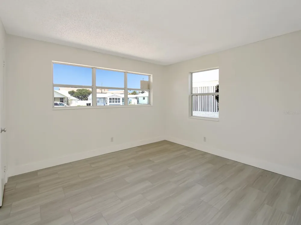 342 BOYLSTON AVENUE Daytona Beach, FL 32118