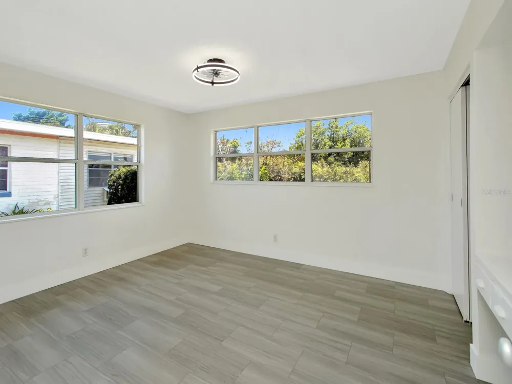 342 BOYLSTON AVENUE Daytona Beach, FL 32118