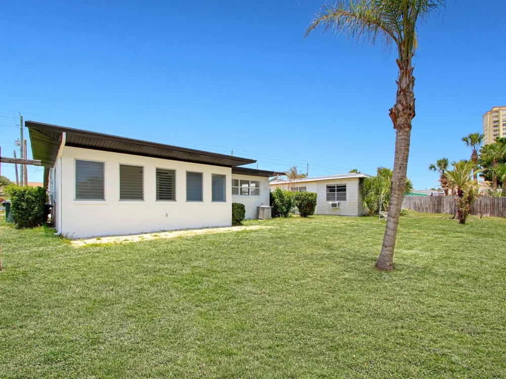 342 BOYLSTON AVENUE Daytona Beach, FL 32118