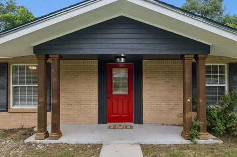 202 E Tate Street