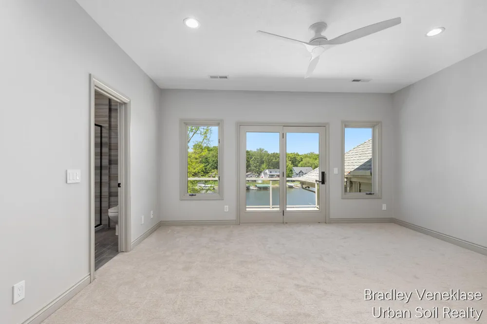 7635 Sandy Hollow Drive SE Alto, MI 49302