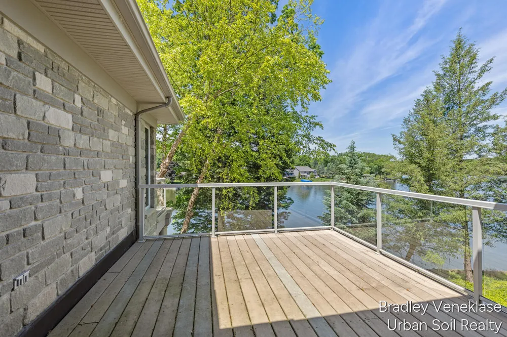 7635 Sandy Hollow Drive SE Alto, MI 49302