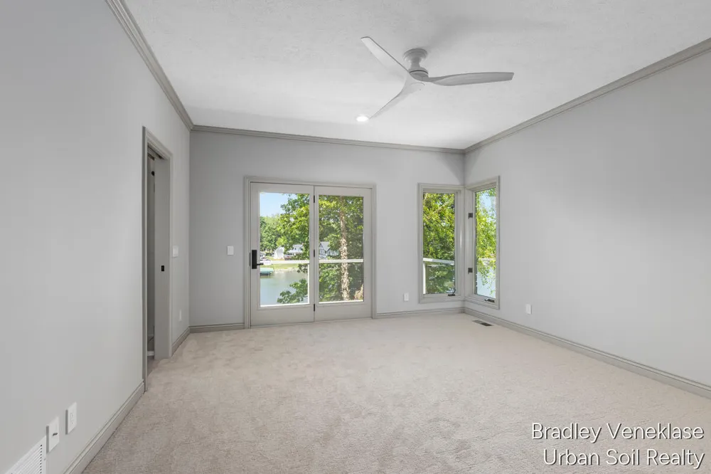 7635 Sandy Hollow Drive SE Alto, MI 49302