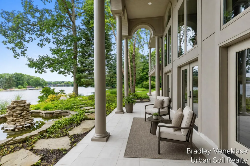 7635 Sandy Hollow Drive SE Alto, MI 49302
