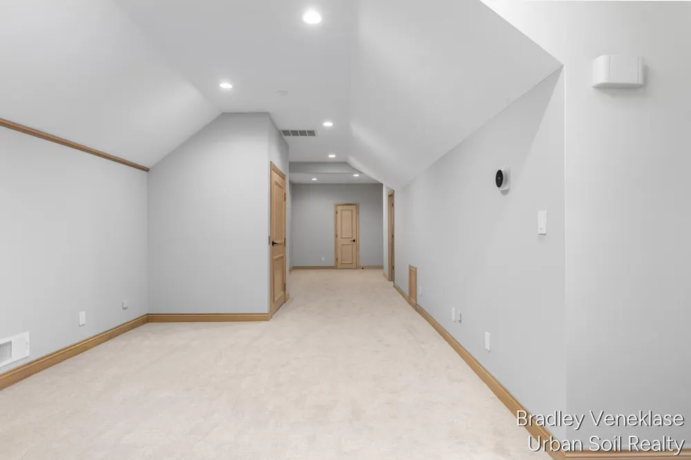 7635 Sandy Hollow Drive SE Alto, MI 49302