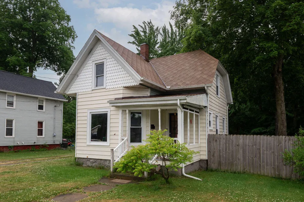436 E Division Street Dowagiac, MI 49047