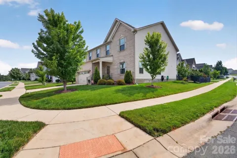 1677 Scarbrough Circle SW