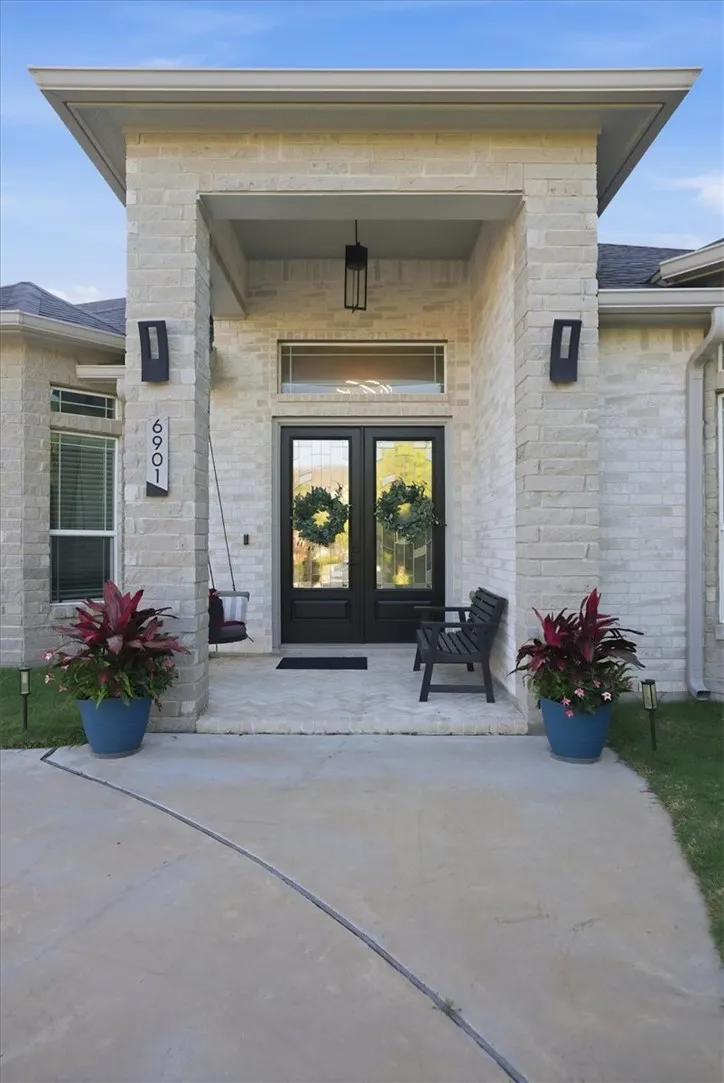 6901 Sir Lancelot Street Corpus Christi, TX 78413