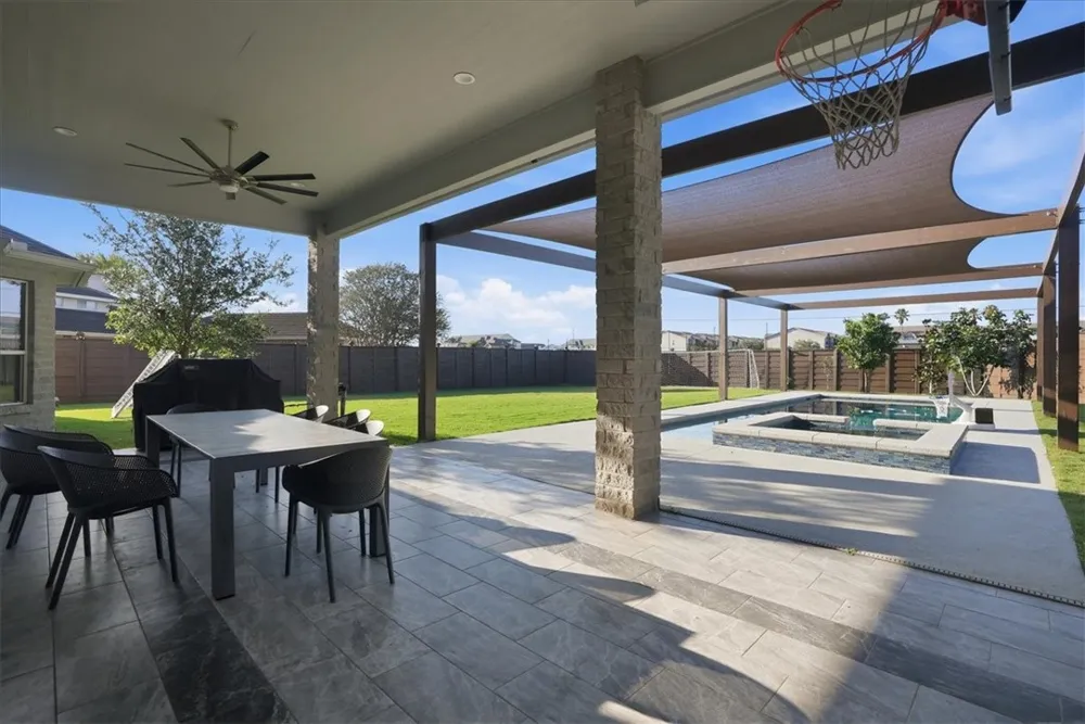 6901 Sir Lancelot Street Corpus Christi, TX 78413