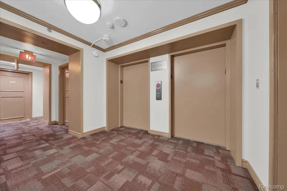 3320 Spinnaker Lane #3A Detroit City, MI 48207