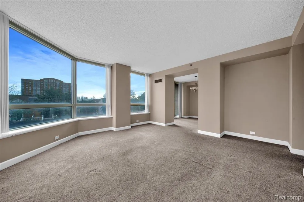 3320 Spinnaker Lane #3A Detroit City, MI 48207