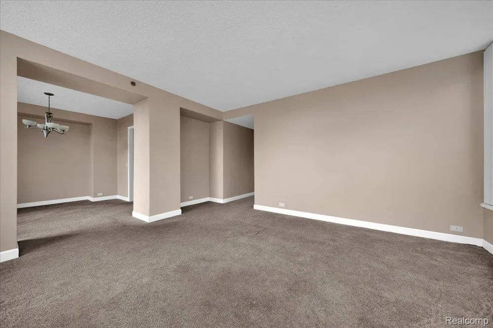 3320 Spinnaker Lane #3A Detroit City, MI 48207