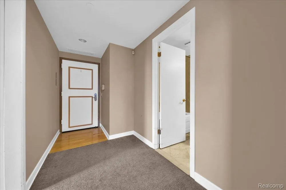 3320 Spinnaker Lane #3A Detroit City, MI 48207