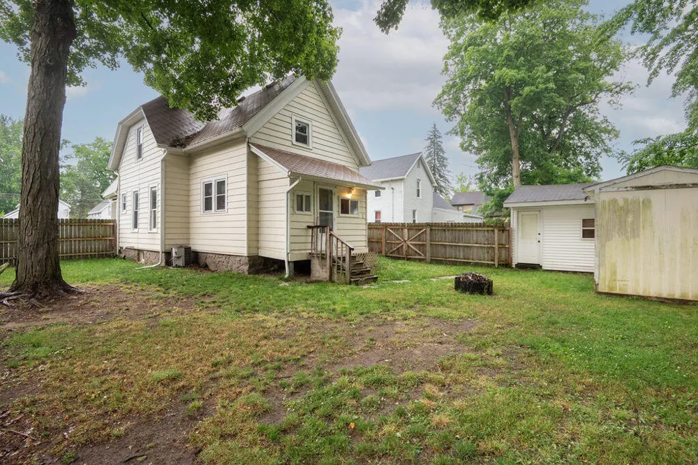 436 E Division Street Dowagiac City, MI 49047