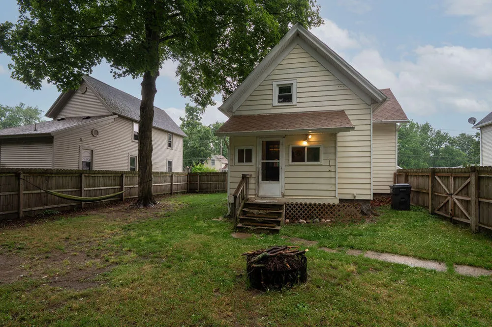 436 E Division Street Dowagiac City, MI 49047