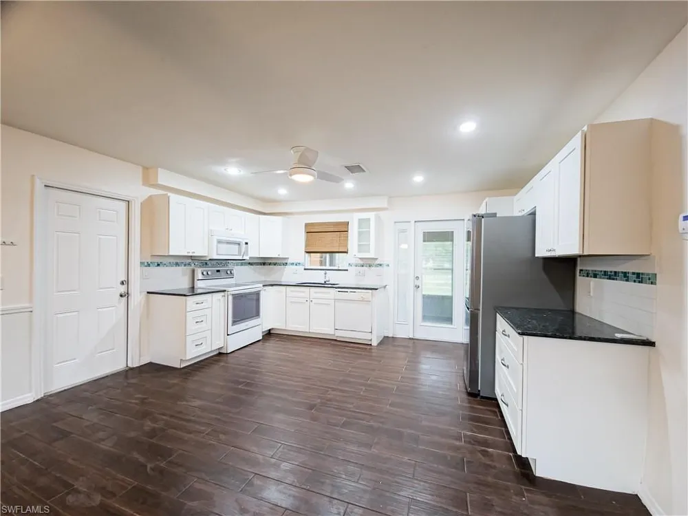7425 GALLOWAY ROAD Weeki Wachee, FL 34613