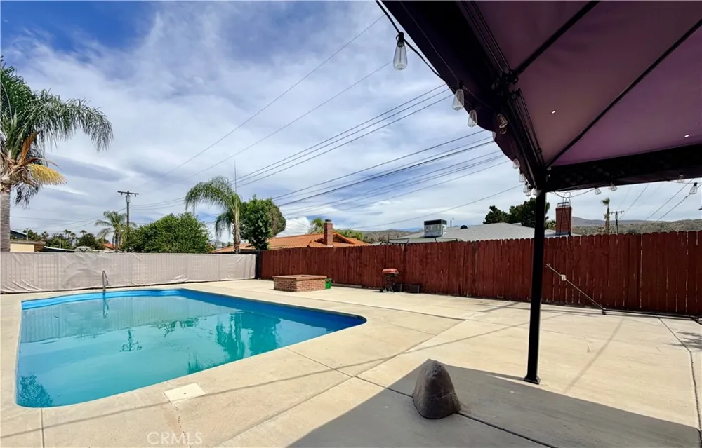 41931 Thornton Avenue Hemet, CA 92544