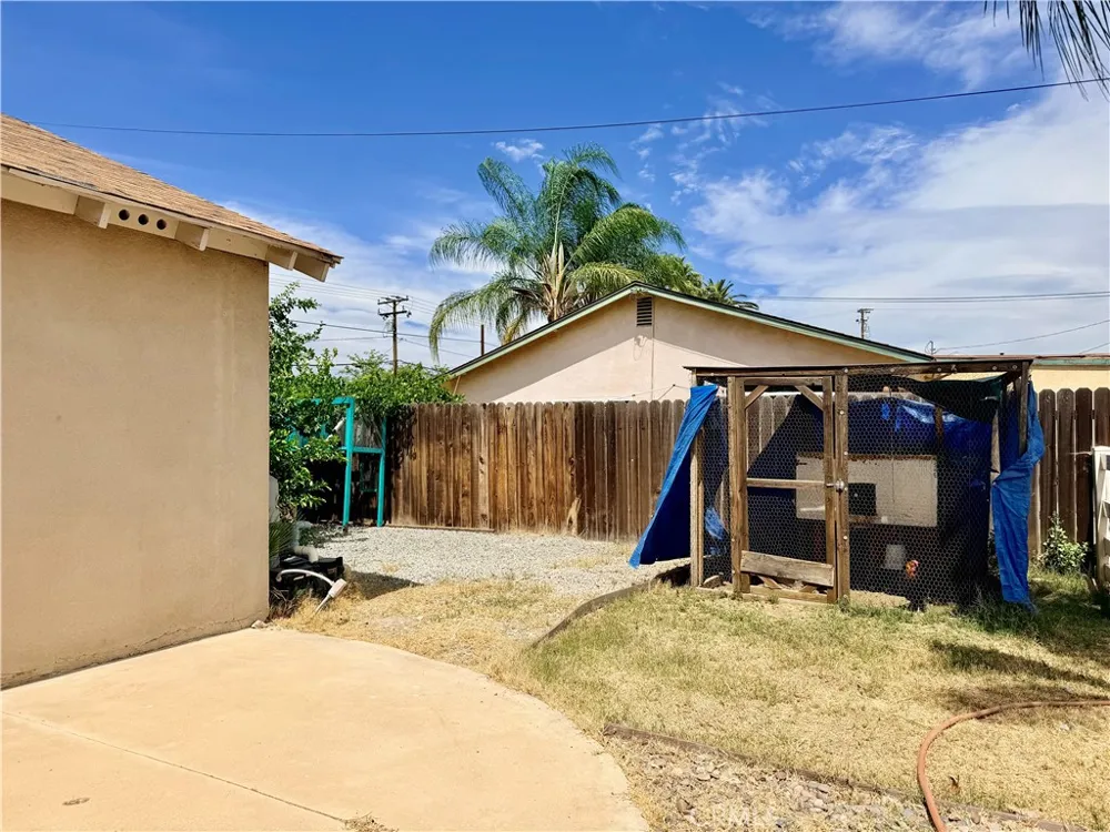 41931 Thornton Avenue Hemet, CA 92544