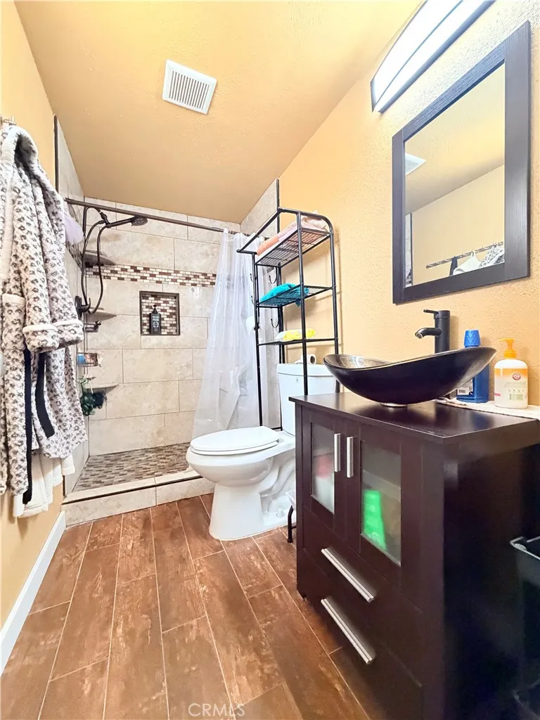 41931 Thornton Avenue Hemet, CA 92544