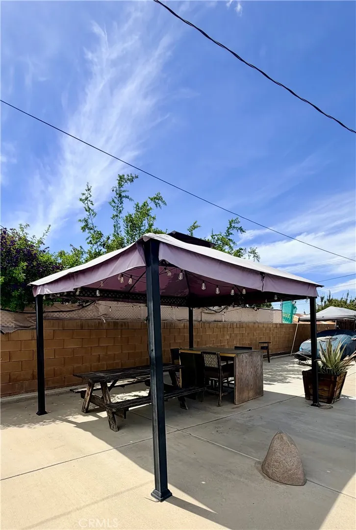 41931 Thornton Avenue Hemet, CA 92544
