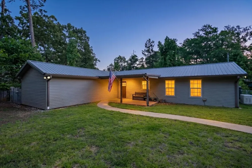 170 County Road 3136 Jacksonville, TX 75766
