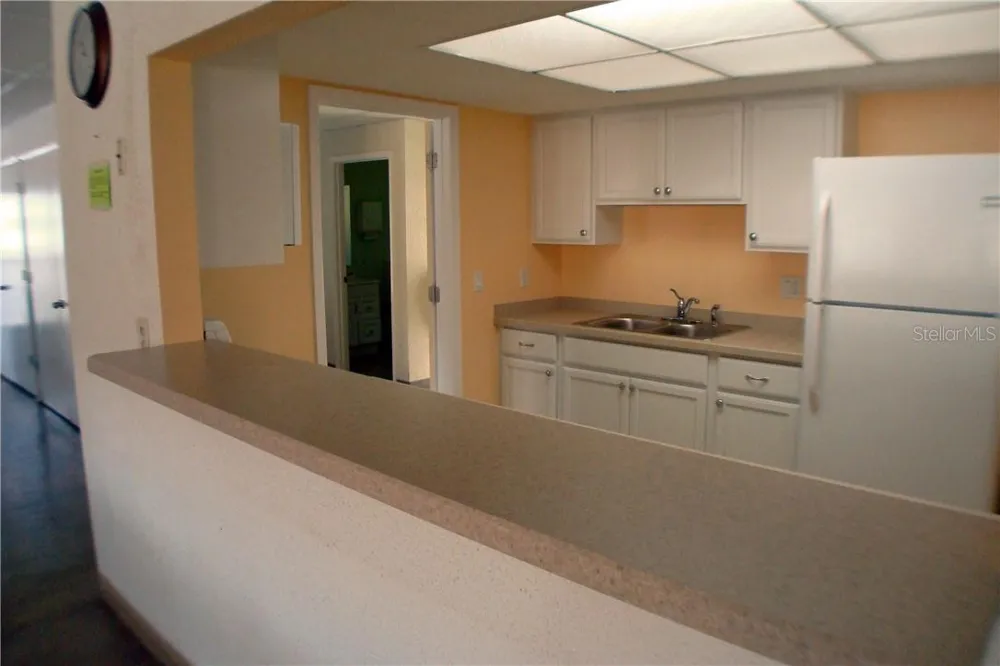 3668 LAKE BAYSHORE DRIVE #K-325 Bradenton, FL 34205