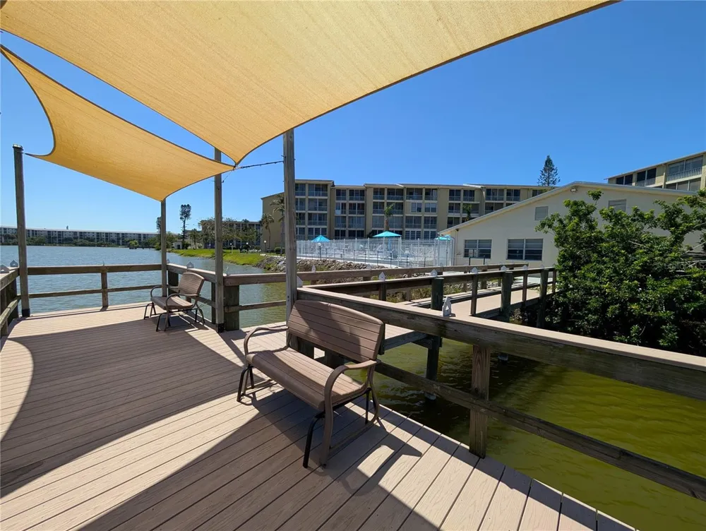3668 LAKE BAYSHORE DRIVE #K-325 Bradenton, FL 34205