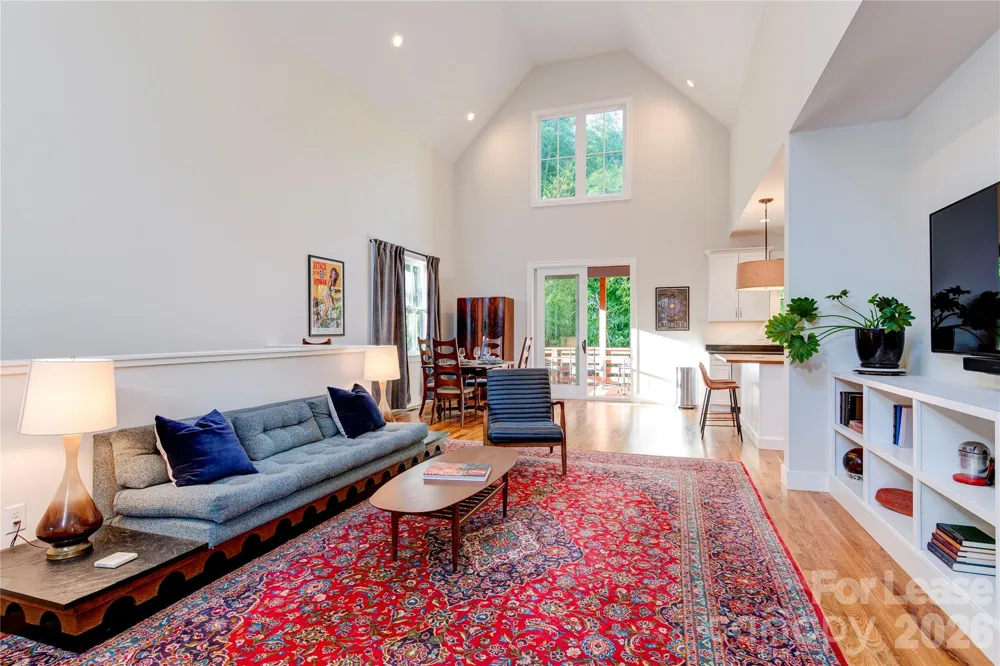 12 Waverly Road Asheville, NC 28803