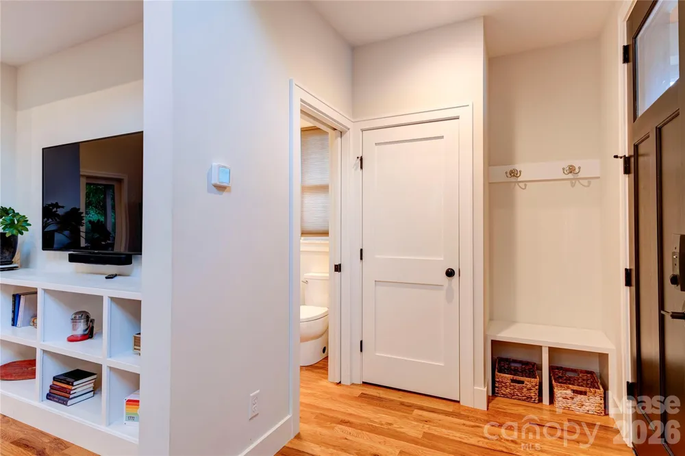 12 Waverly Road Asheville, NC 28803